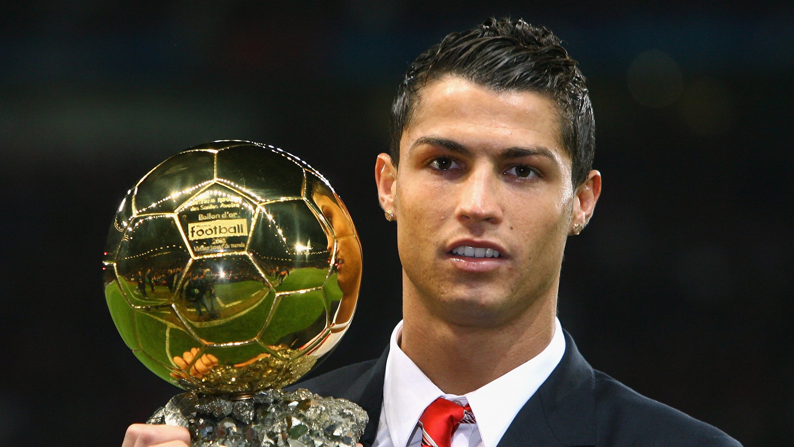 英超冠军悬念：每波攻势都扣人心弦！，英超冠军排名榜