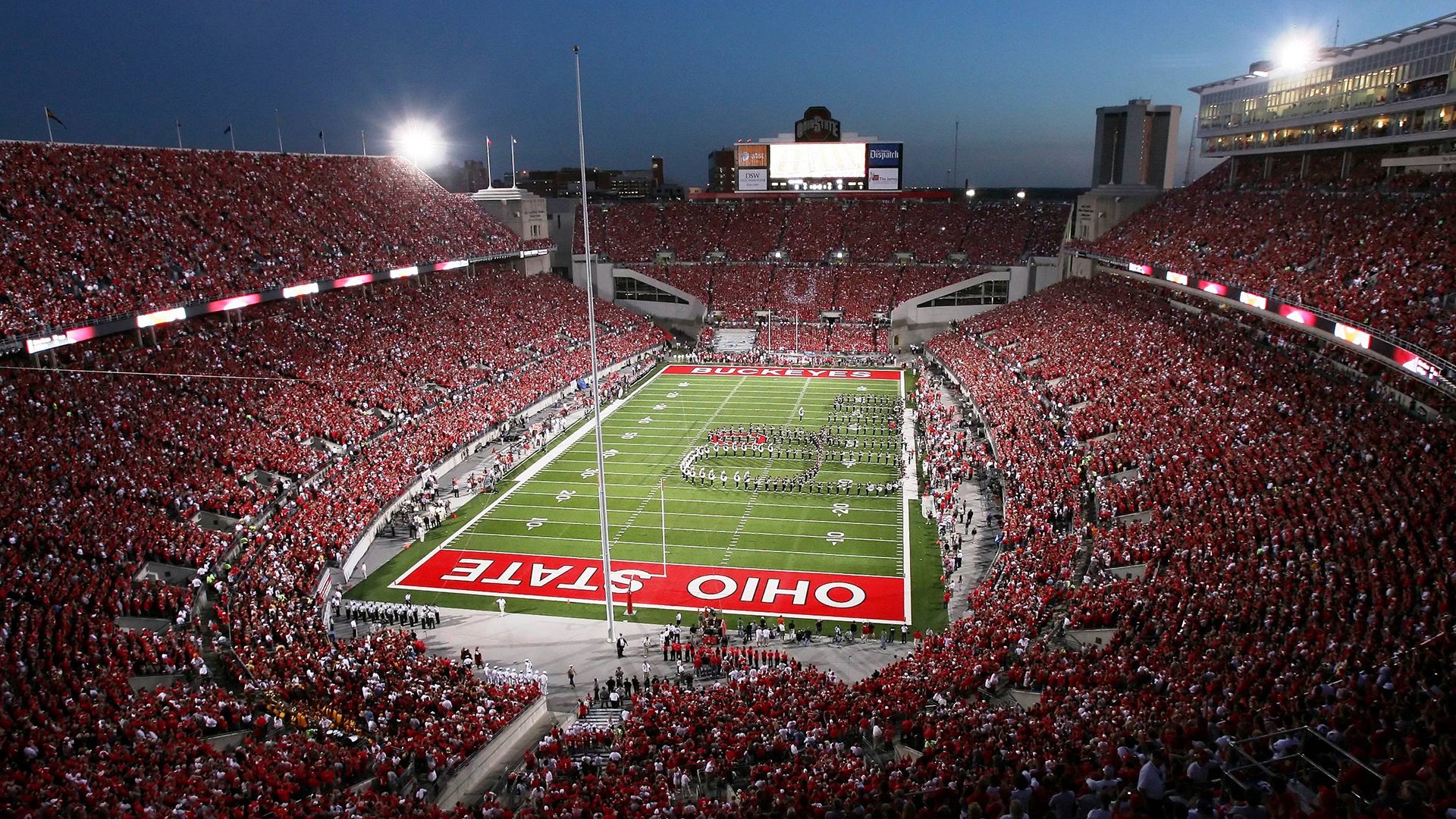 赛场舞台设计创新，转播效果获好评，比赛舞台背景